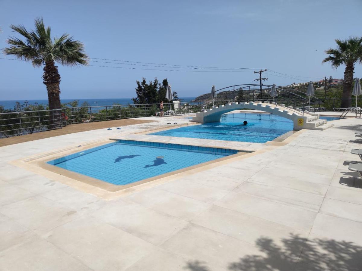 Hotel Oasis Scaleta Skaleta